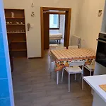 Appartamento Venice, Arte And Cinema,10 Min From Venice,free Parking,wifi, Via Nervesa 4 *
