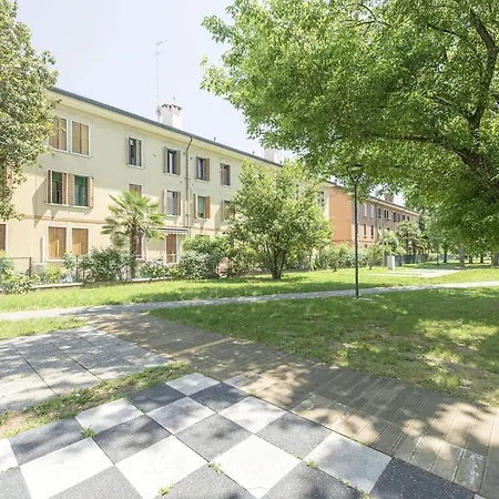 Venice, Arte And Cinema,10 Min From Venice,free Parking,wifi, Via Nervesa 4 Mestre