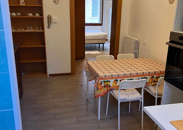 Daire Venice, Arte And Cinema,10 Min From Venice,free Parking,wifi, Via Nervesa 4 *